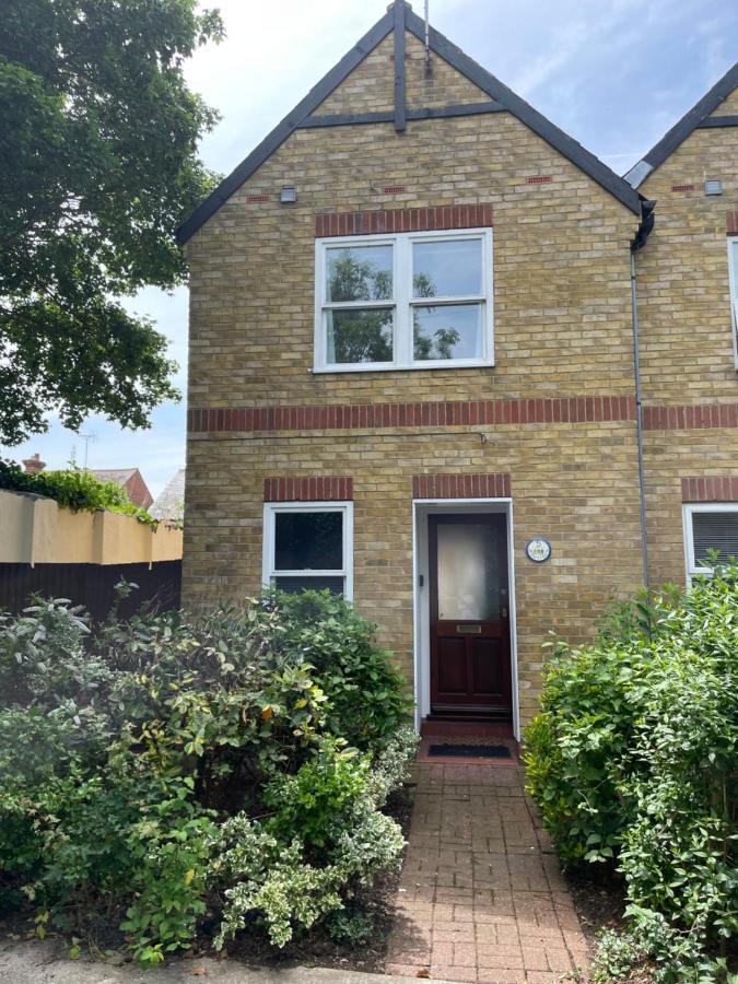 Courtyard House, With Parking And Patio Garden Villa Whitstable Buitenkant foto